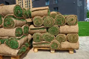 How much does a pallet of sod weight