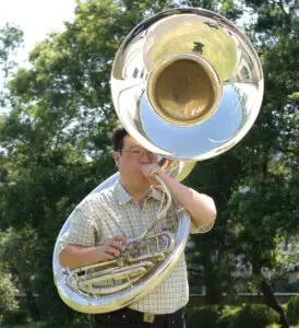 How much does a tuba weigh