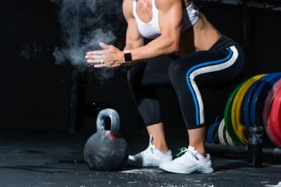 What weight kettlebell should a woman use